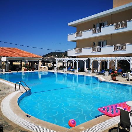 Nafsika Hotel Агиос Стефанос Экстерьер фото
