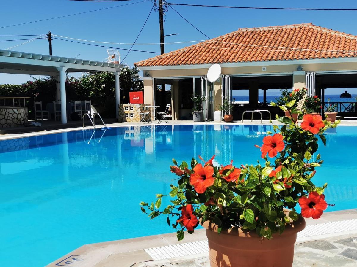 Nafsika Hotel Агиос Стефанос Экстерьер фото