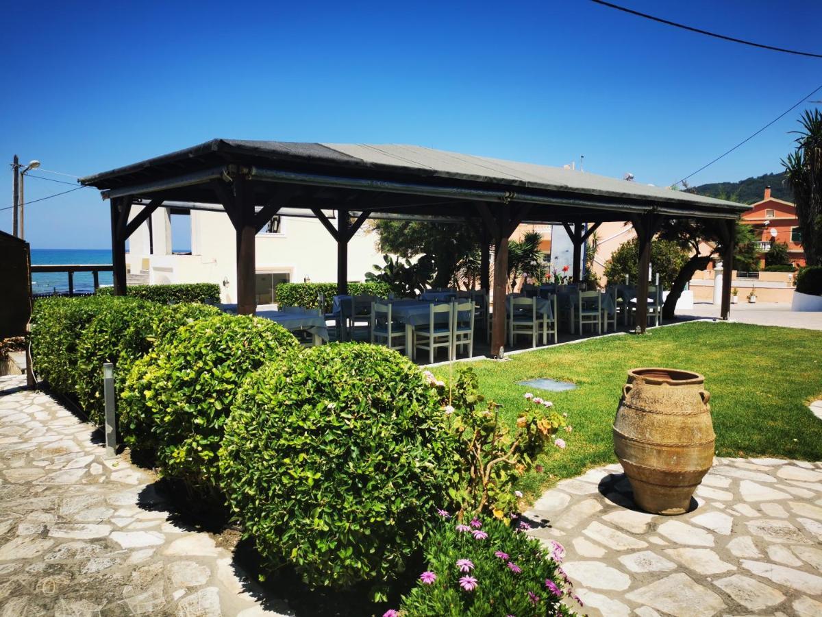 Nafsika Hotel Агиос Стефанос Экстерьер фото