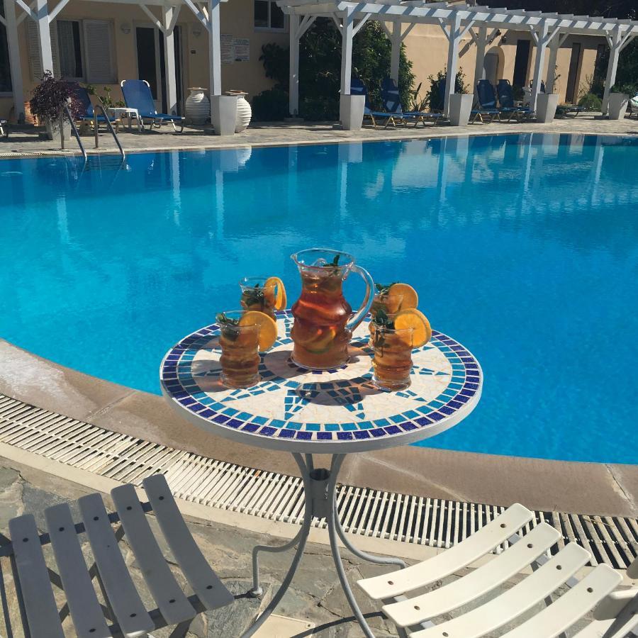 Nafsika Hotel Агиос Стефанос Экстерьер фото