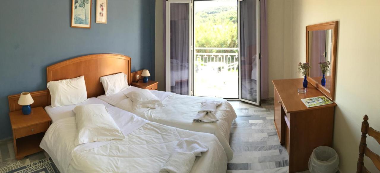 Nafsika Hotel Агиос Стефанос Экстерьер фото
