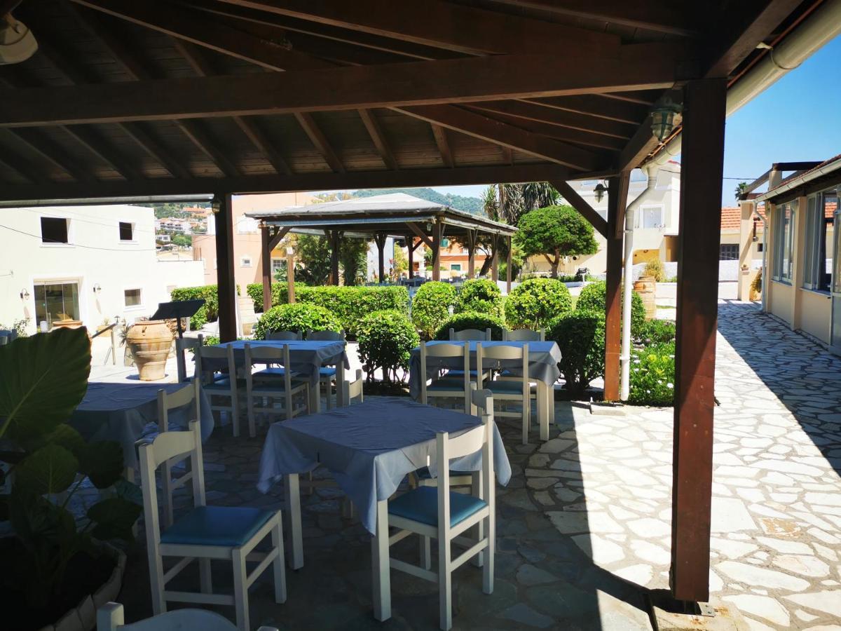 Nafsika Hotel Агиос Стефанос Экстерьер фото